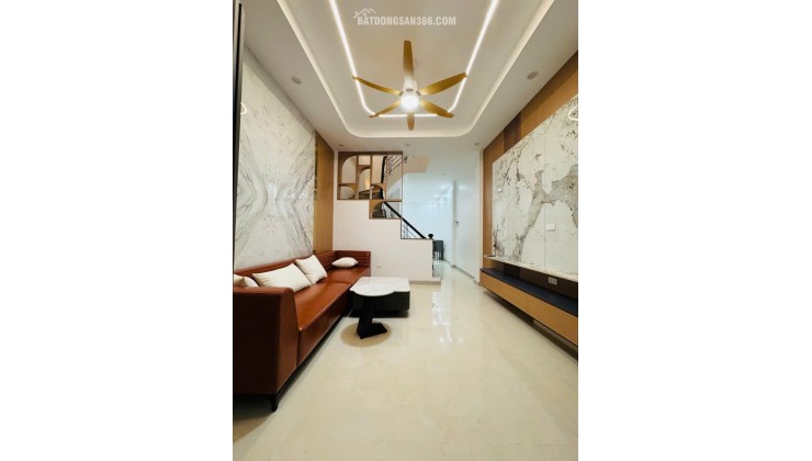 Bán nhà phân lô đẹp Bùi Xương Trạch, 40m2, 4 tầng, thiết kế hiên đại